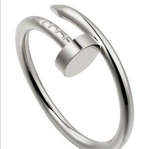 Brand new carrier ring with certificate and box